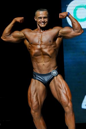CLASSIC PHYSIQUE НОВИЧКИ